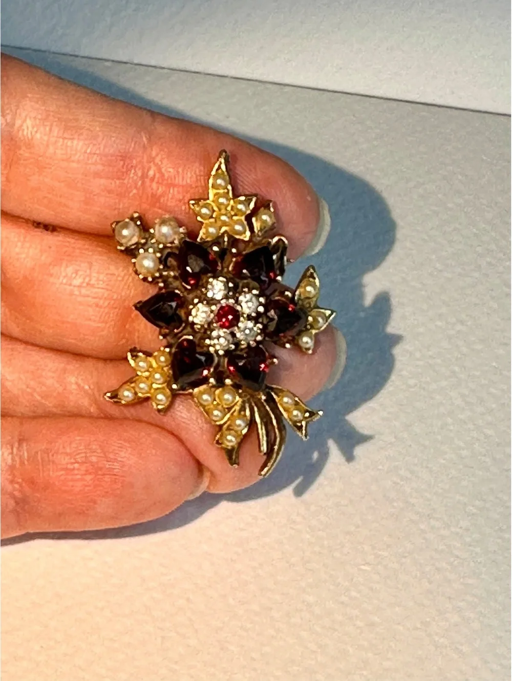 Vintage Gold-tone Garned-Colored Glass Stones Cluster Brooch